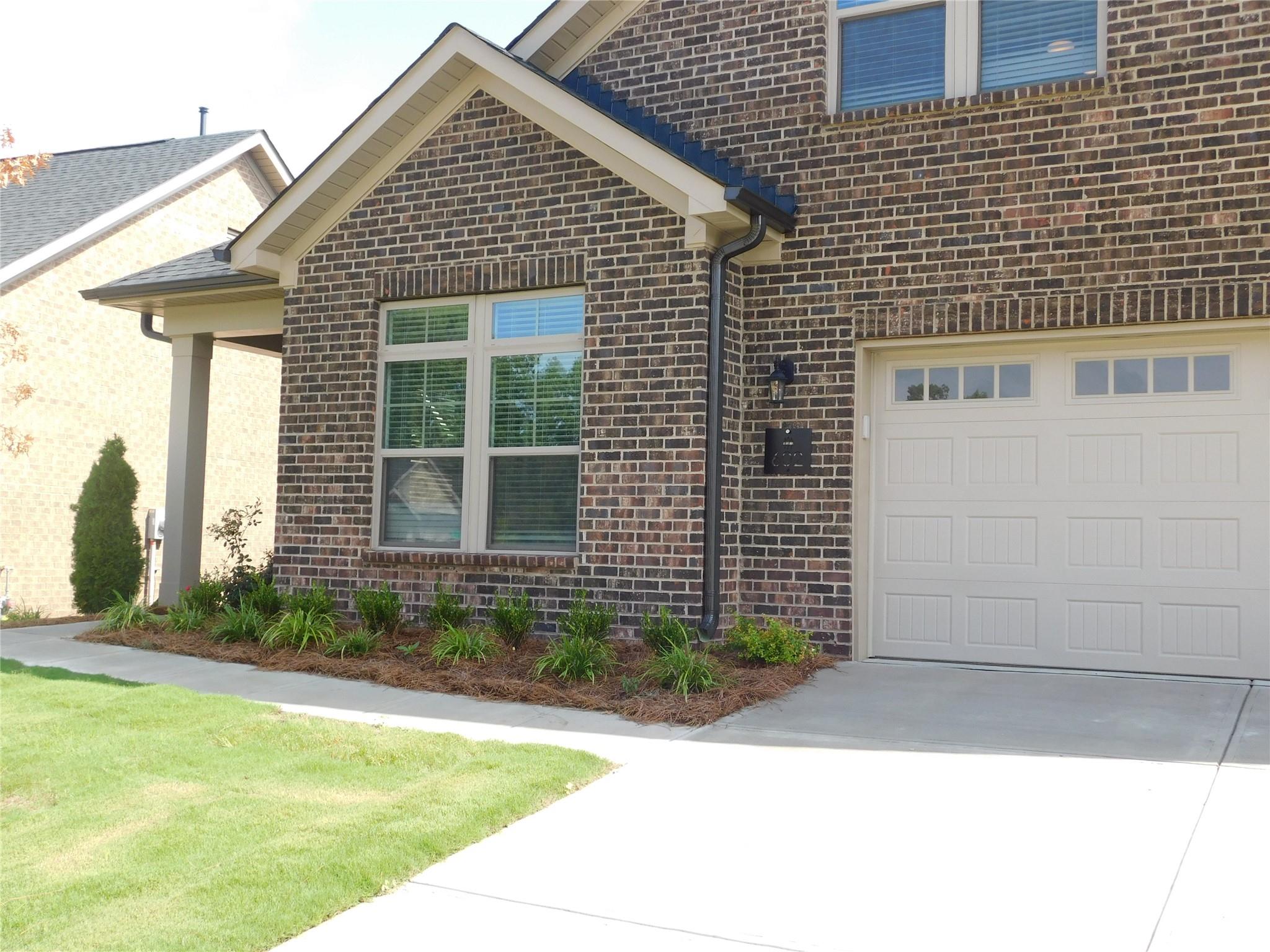 602 Piazza Pl Unit 26  