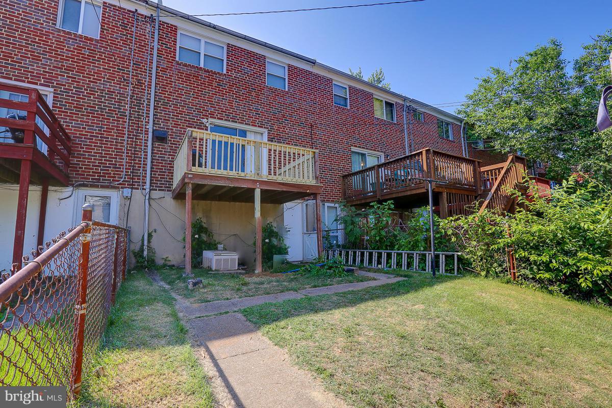 615 Charraway Road Baltimore, MD 21229 - Photo 15 of 24 Exterior (Rear)