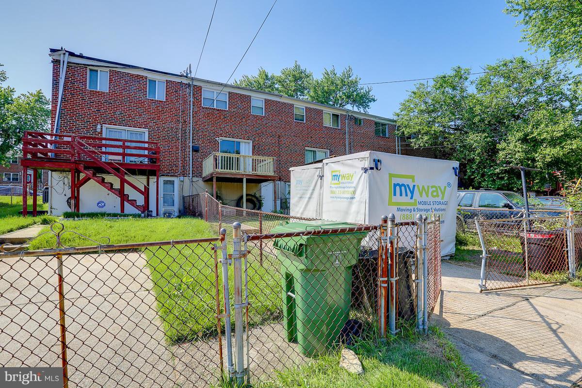 615 Charraway Road Baltimore, MD 21229 - Photo 18 of 24 Exterior (Rear)