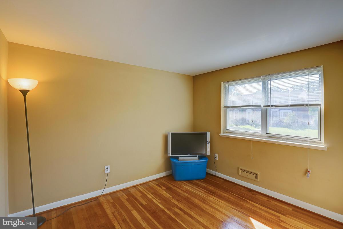 615 Charraway Road Baltimore, MD 21229 - Photo 21 of 24 Bedroom