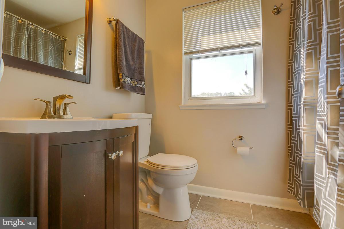 615 Charraway Road Baltimore, MD 21229 - Photo 23 of 24 Bath (Master)