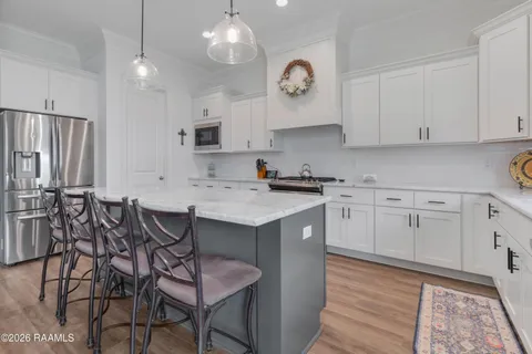 $433,000 | 101 Sleeply Vw Drive, Broussard, LA 70518