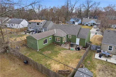 $407,000 | 5327 Rosewood Street, Roeland Park, KS 66205