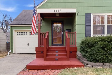 $407,000 | 5327 Rosewood Street, Roeland Park, KS 66205