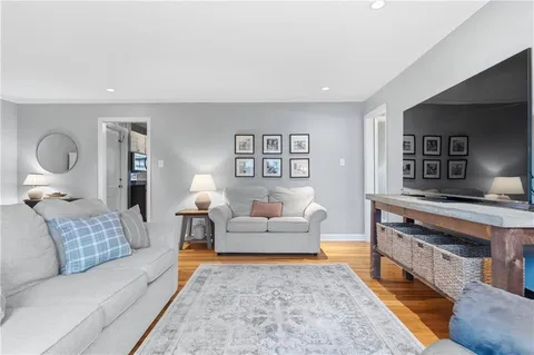 $407,000 | 5327 Rosewood Street, Roeland Park, KS 66205