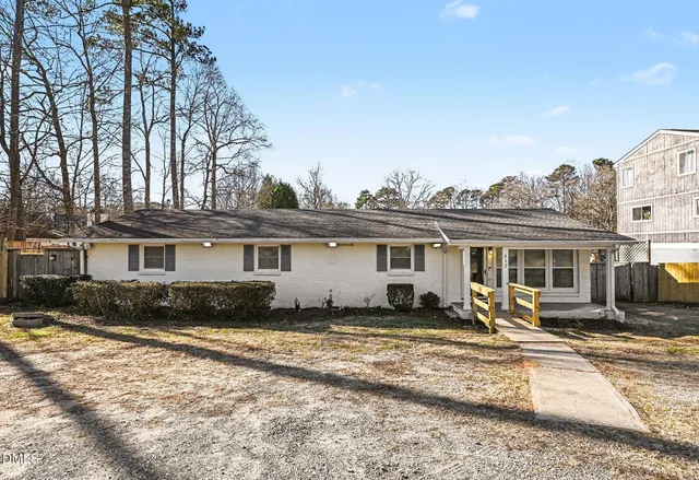$350,000 | 512 Bashford Road, Raleigh, NC 27606