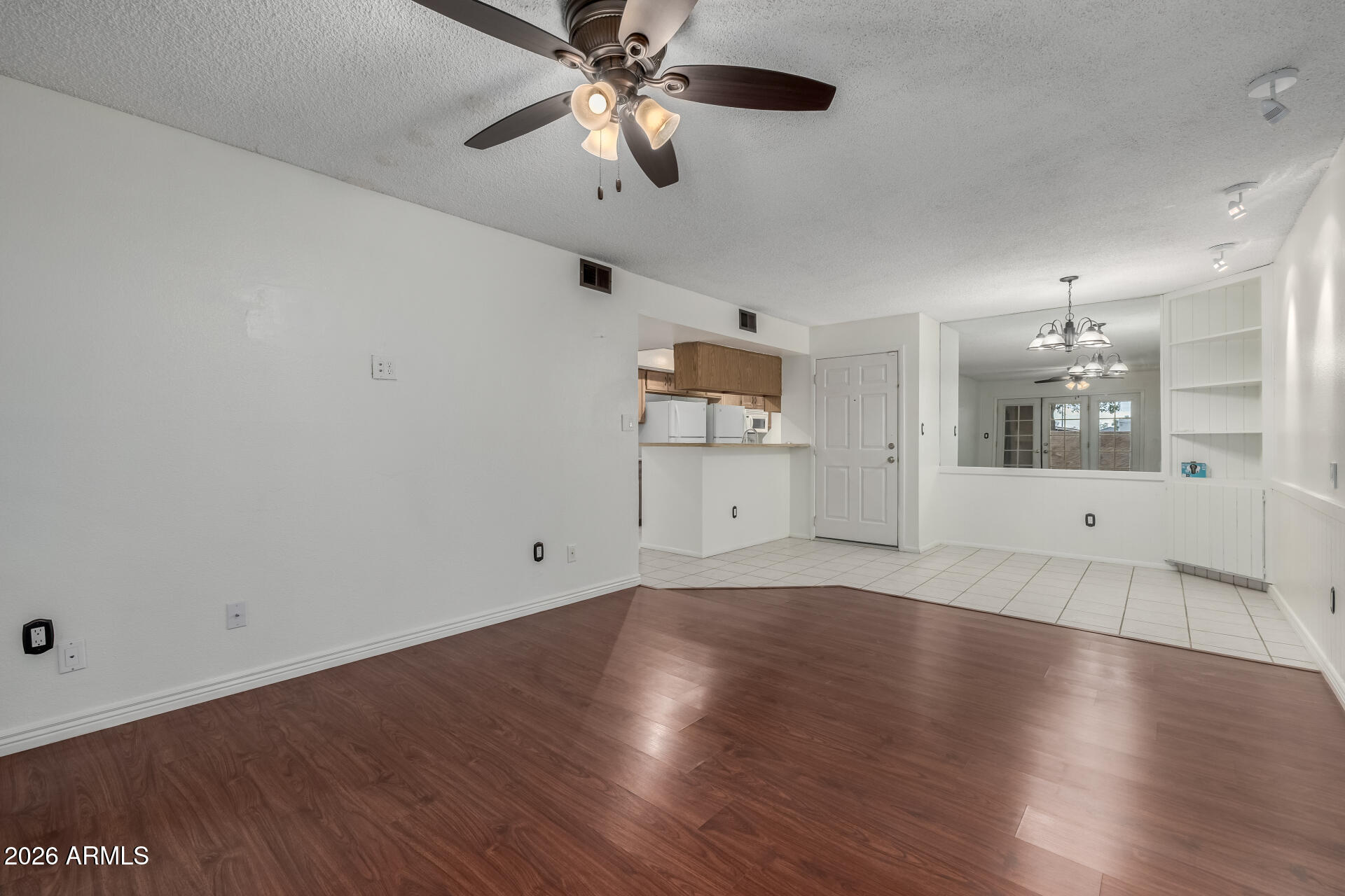 540 North May, Unit 1148 Mesa, AZ 85201 - Photo 6 of 22 05 May