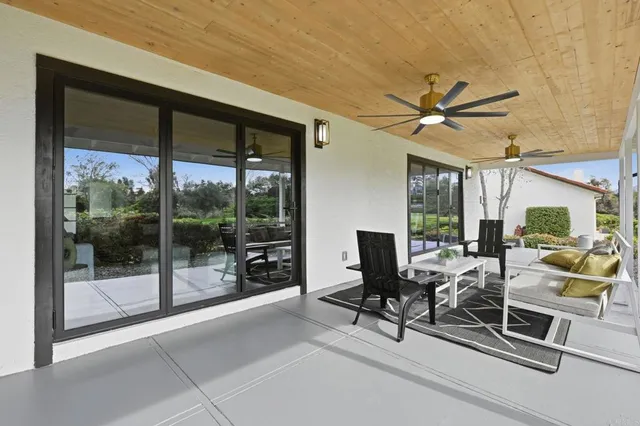 $1,375,000 | 12031 Caminito Cadena, San Diego, CA 92128