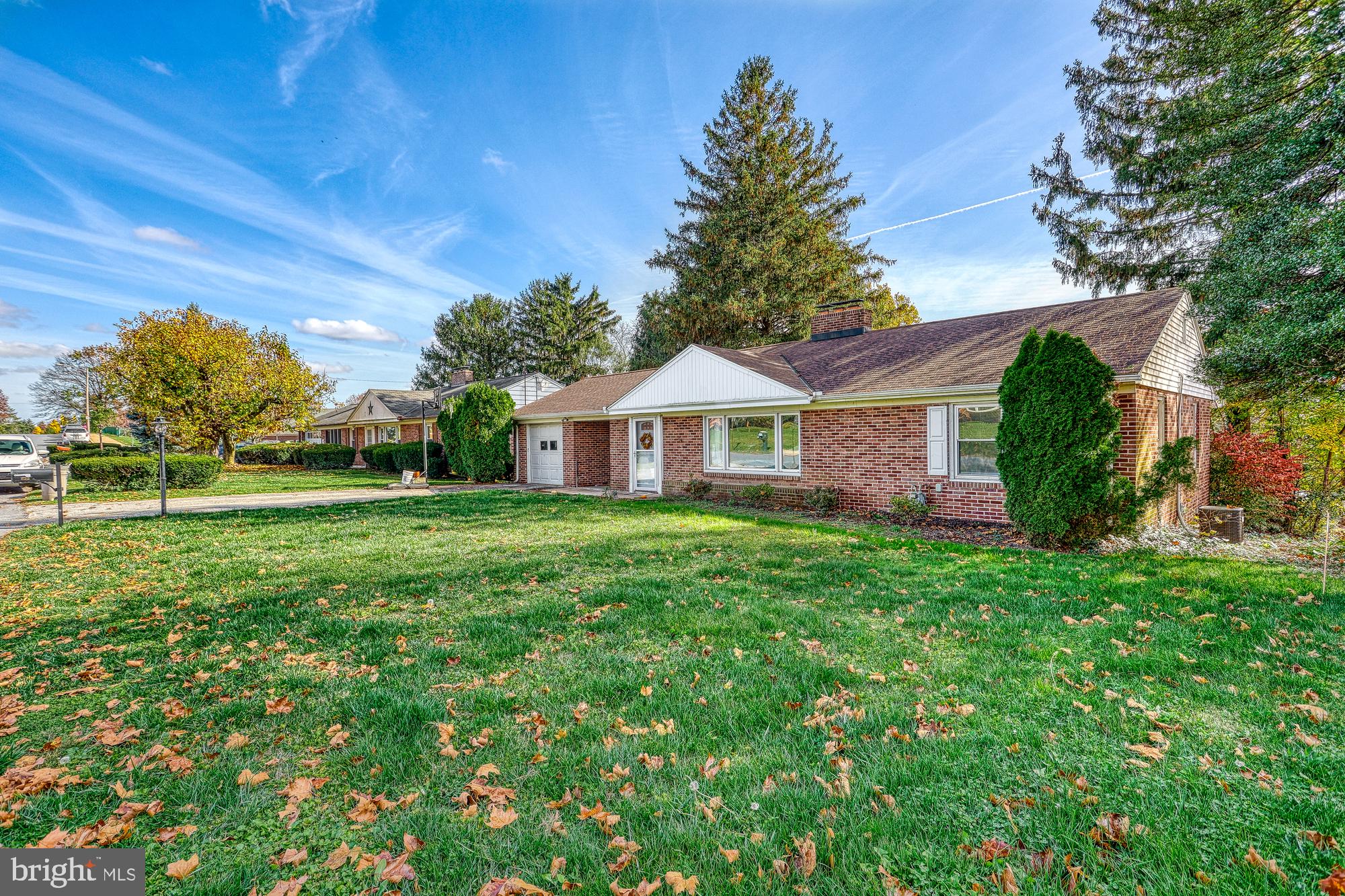 822 Southern Road York, PA 17403 - Photo 4 of 44 Gallery Image 4