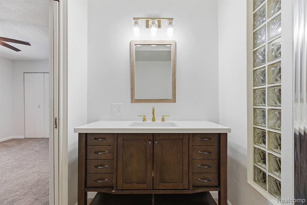 11341 Ember Road Davisburg, MI 48350 - Photo 15 of 36 Gallery Image 15
