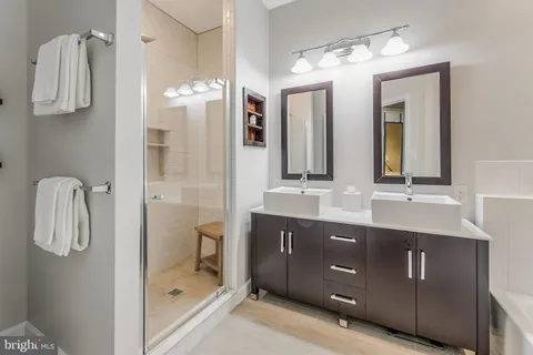 $769,900 | 5715 Flagler Drive, Centreville, VA 20120