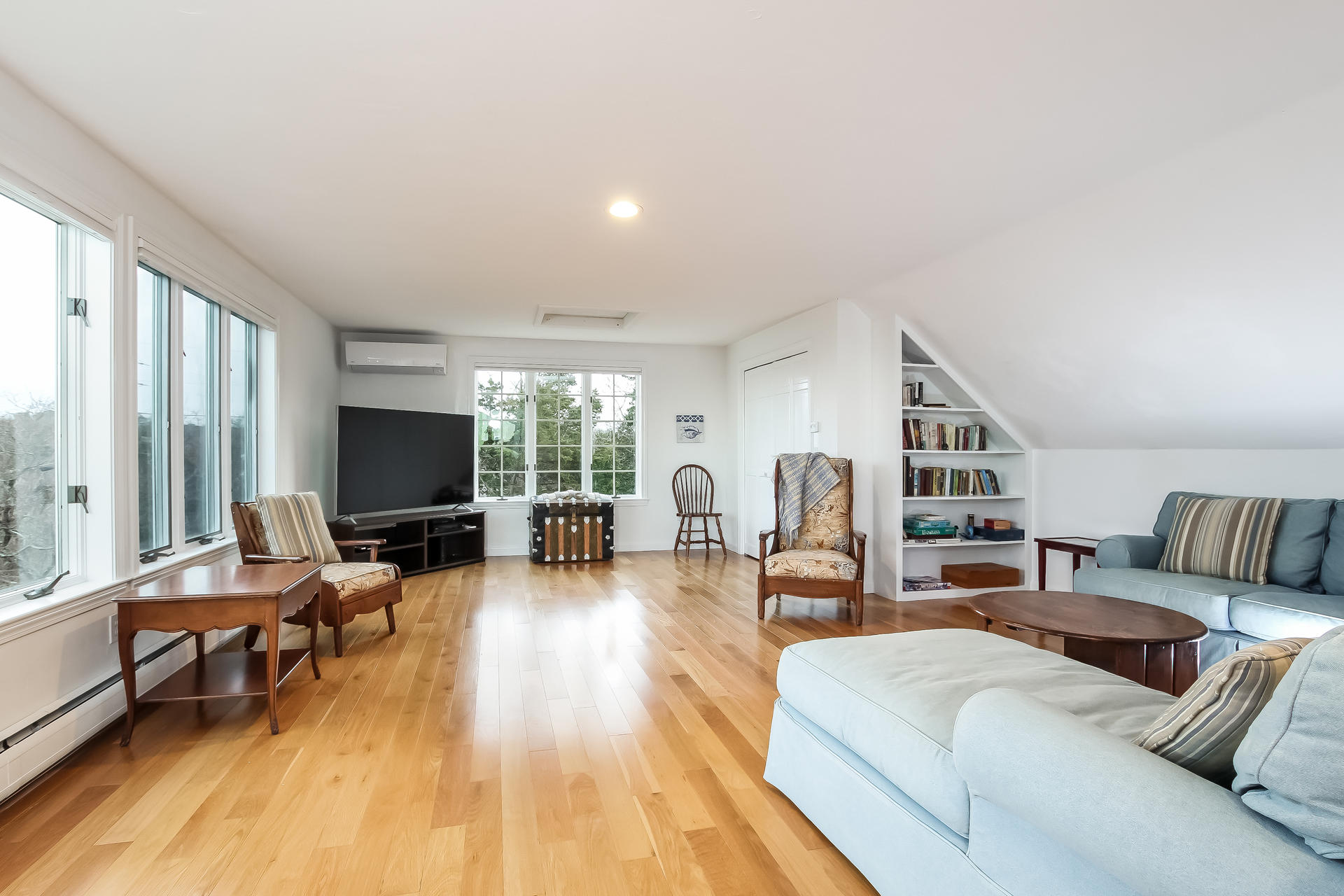 12 Governor Prence Road Brewster, MA 02631 - Photo 24 of 32 a living room with furniture and a flat screen tv