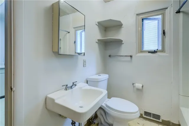 $1,095 | 2233 Clifford Avenue, Unit 2, Rochester, NY 14609