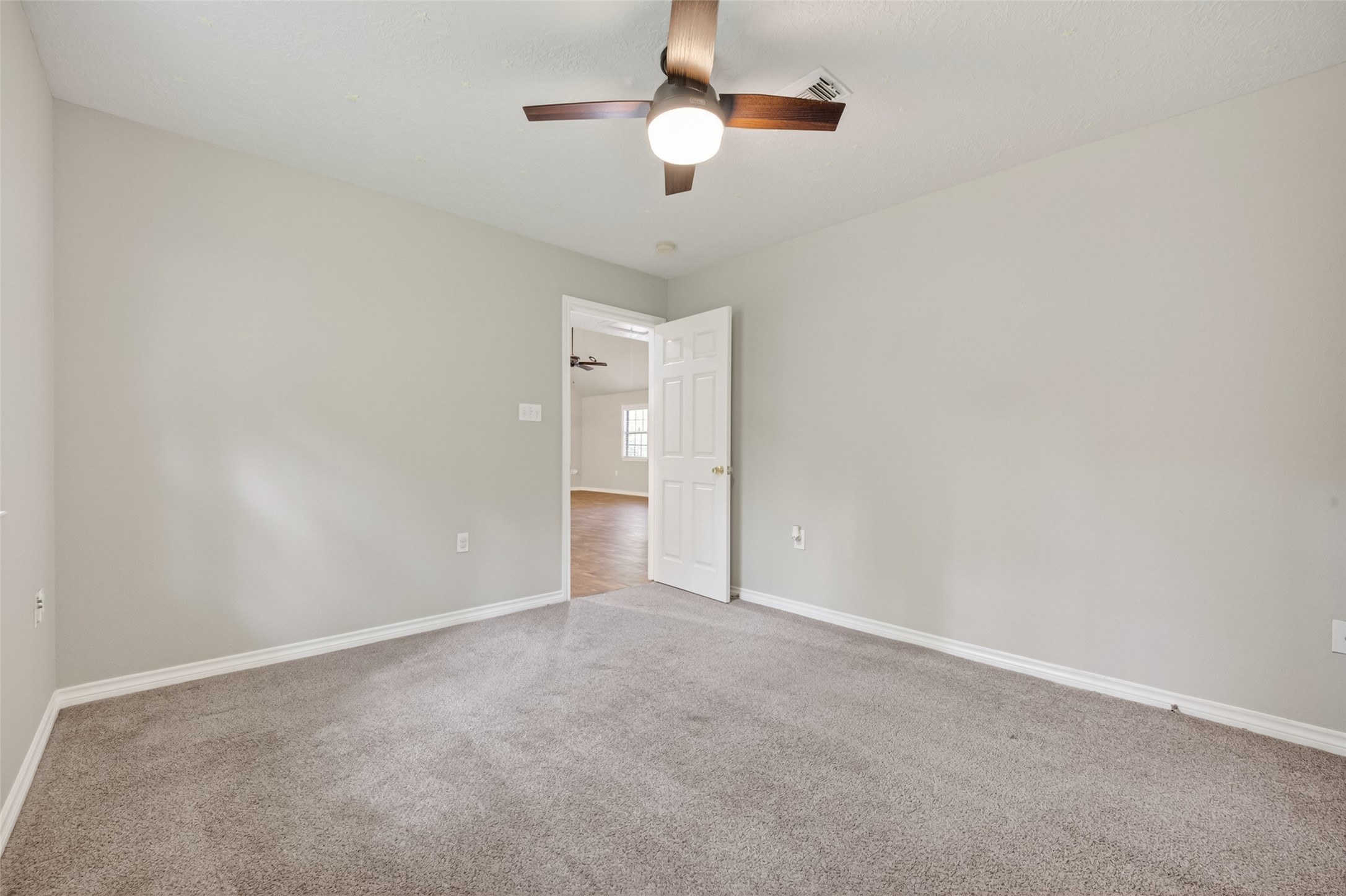 1007 West Cedar River Road Conroe, TX 77316 - Photo 22 of 48 #2 secondary bedroom.