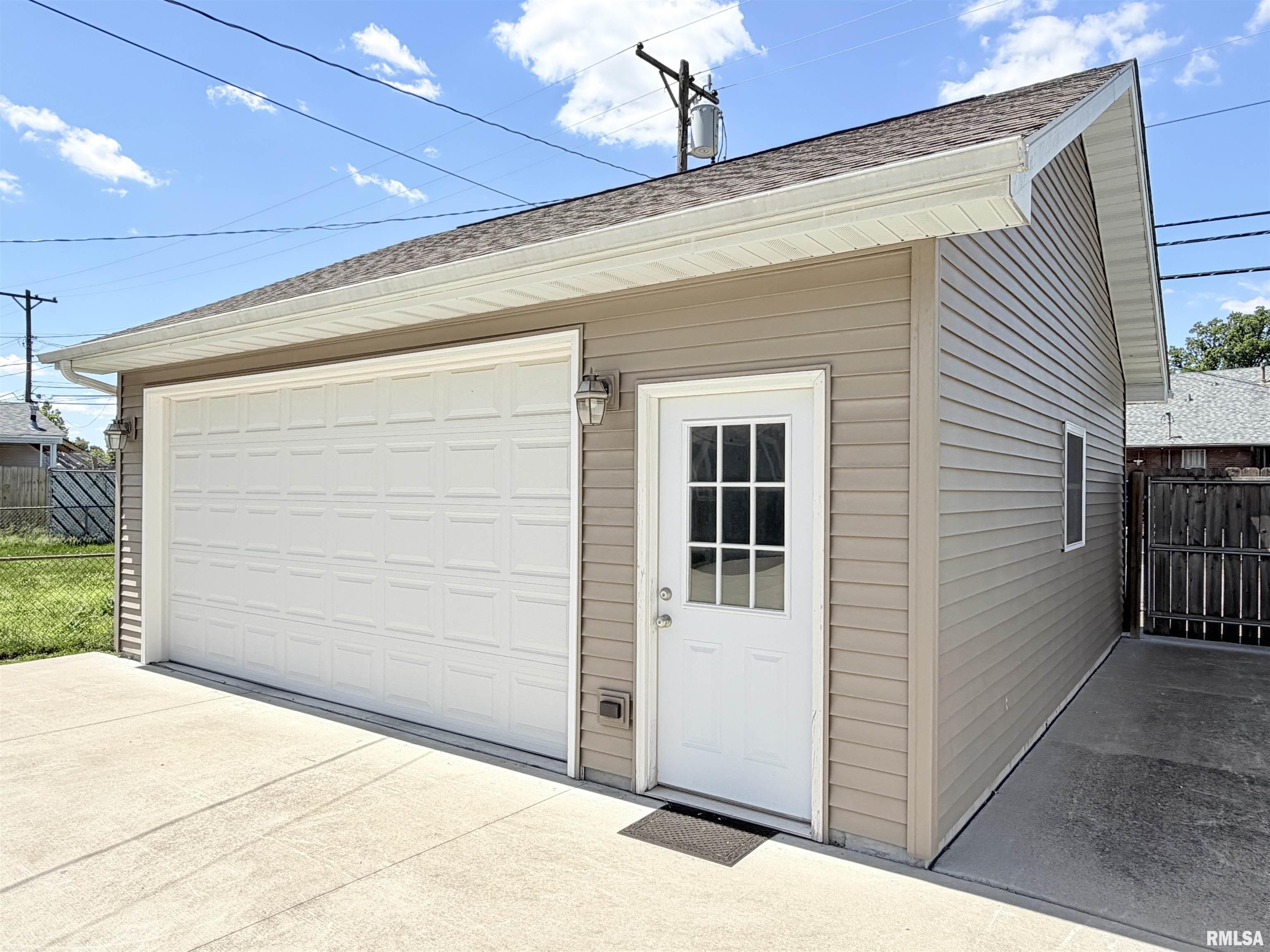 1809 South State Street Springfield, IL 62704 - Photo 22 of 26