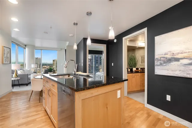 $719,000 | 10650 Northeast 9th Place, Unit 1827, Bellevue, WA 98004