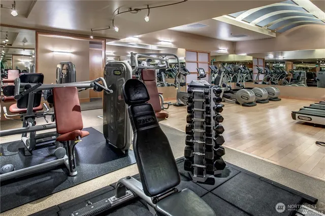 $719,000 | 10650 Northeast 9th Place, Unit 1827, Bellevue, WA 98004