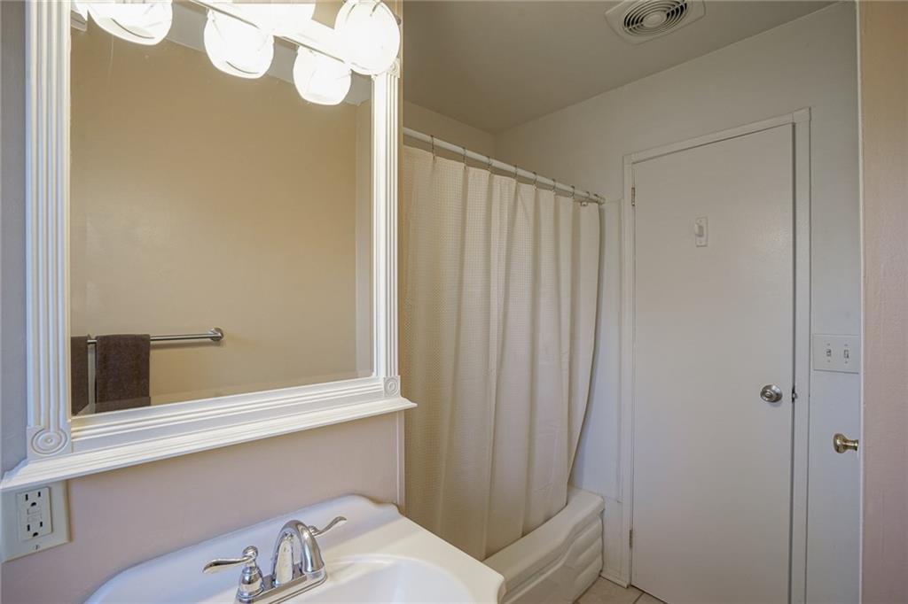 4031 Bertrand Road Indianapolis, IN 46222 - Photo 14 of 28 Gallery Image 14