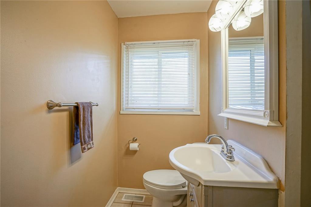 4031 Bertrand Road Indianapolis, IN 46222 - Photo 15 of 28 Gallery Image 15
