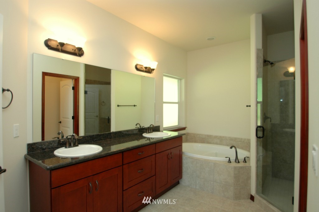 9138 Fox Ridge Lane Southeast Olympia, WA 98513 - Photo 11 of 25 Gallery Image 11