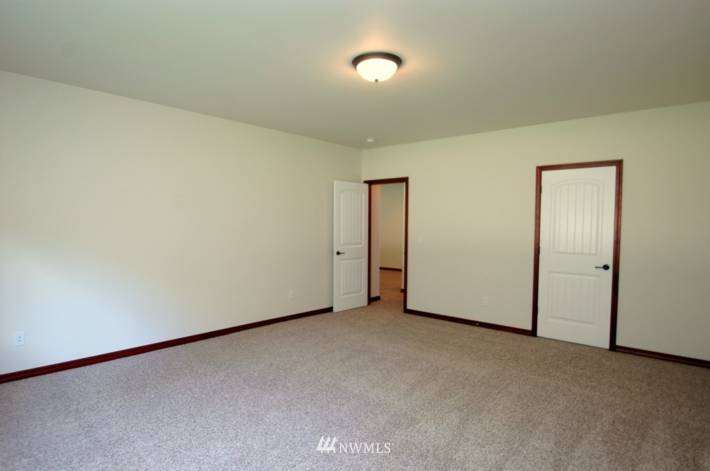 9138 Fox Ridge Lane Southeast Olympia, WA 98513 - Photo 14 of 25 Gallery Image 14