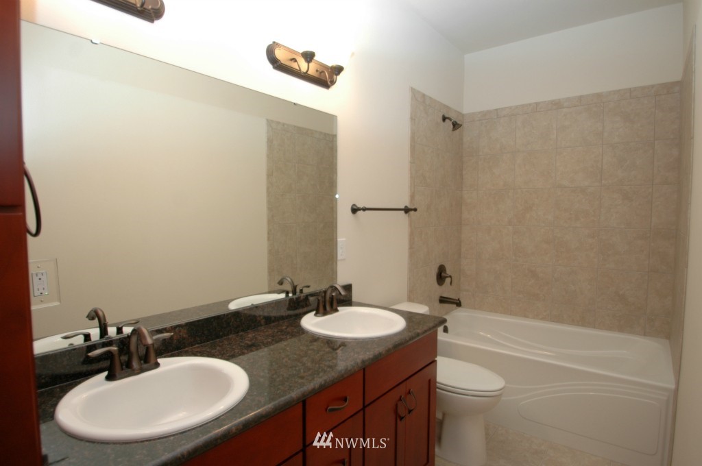 9138 Fox Ridge Lane Southeast Olympia, WA 98513 - Photo 15 of 25 Gallery Image 15