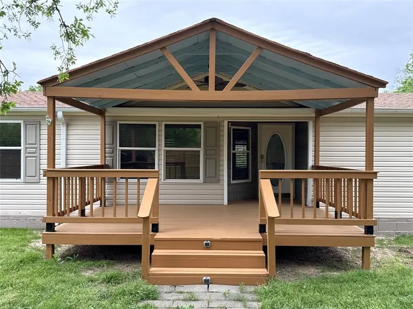 $1,975 | 822 Farm To Market 1187, Aledo, TX 76008