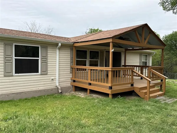 $1,975 | 822 Farm To Market 1187, Aledo, TX 76008