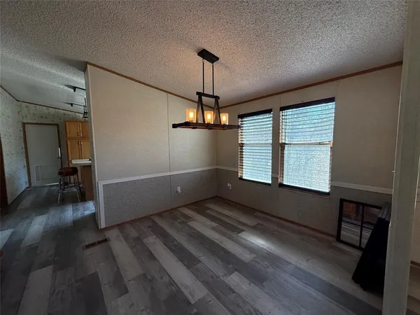 $2,200 | 822 Farm To Market 1187, Aledo, TX 76008