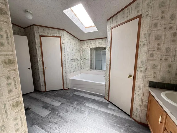 $1,975 | 822 Farm To Market 1187, Aledo, TX 76008