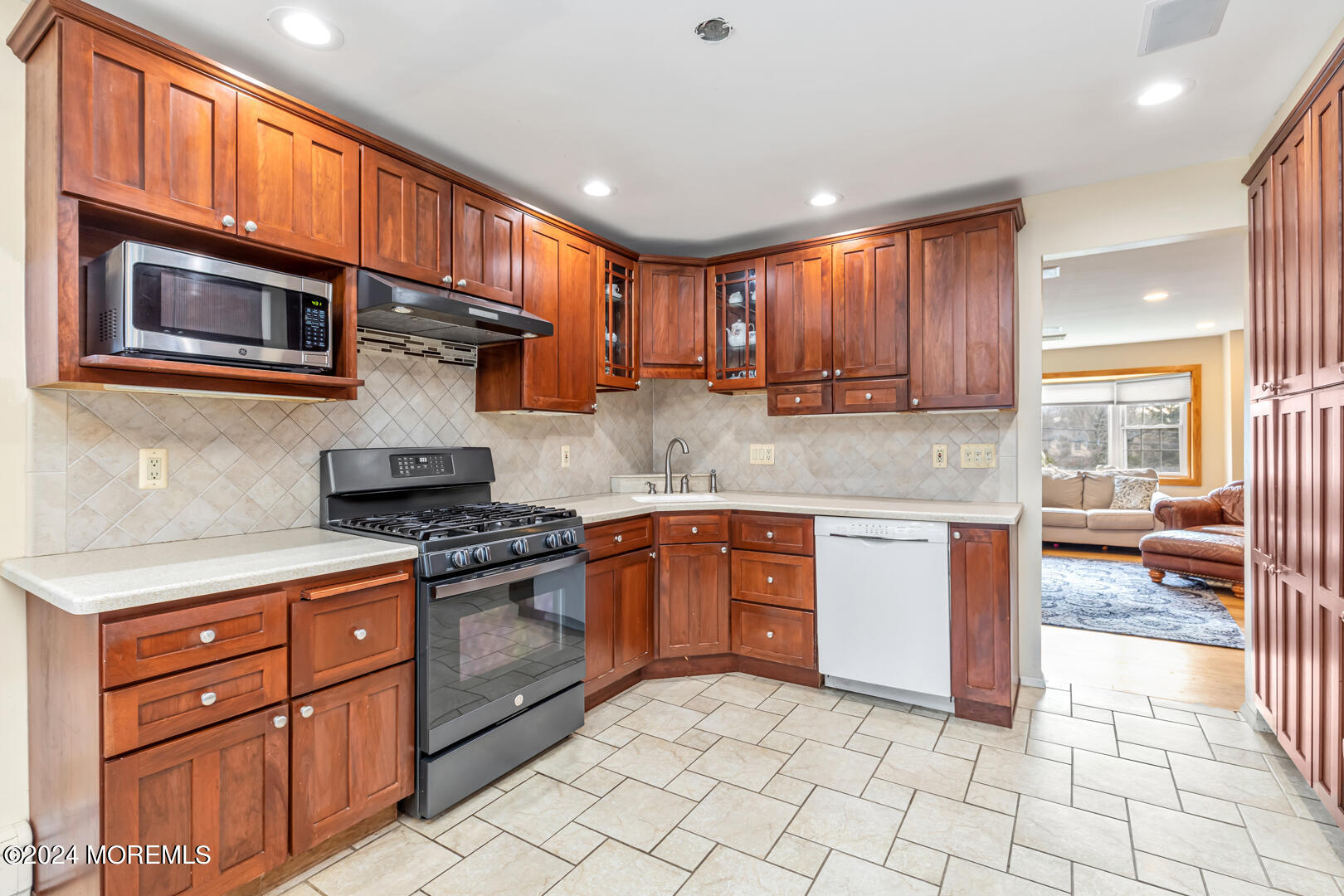 3 Schelly Drive Middletown, NJ 07748 - Photo 5 of 31 Kitchen