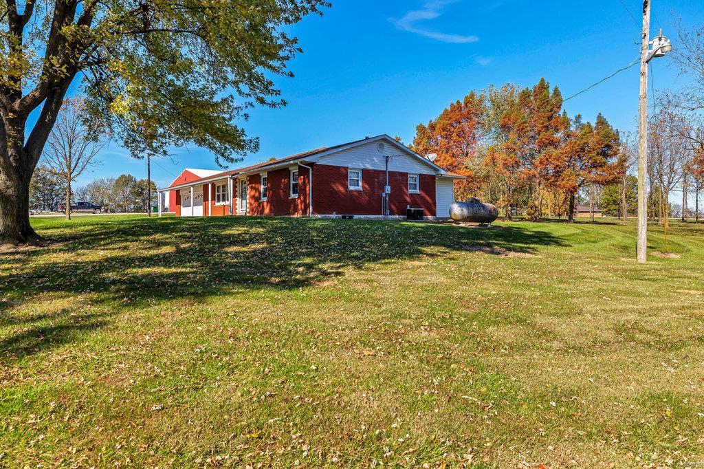 6038 Highway 3 Waterloo, IL 62298 - Photo 5 of 48 Gallery Image 5