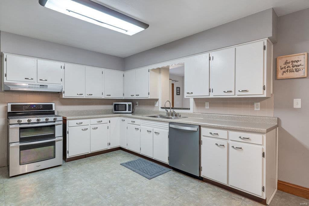6038 Highway 3 Waterloo, IL 62298 - Photo 10 of 48 Gallery Image 10
