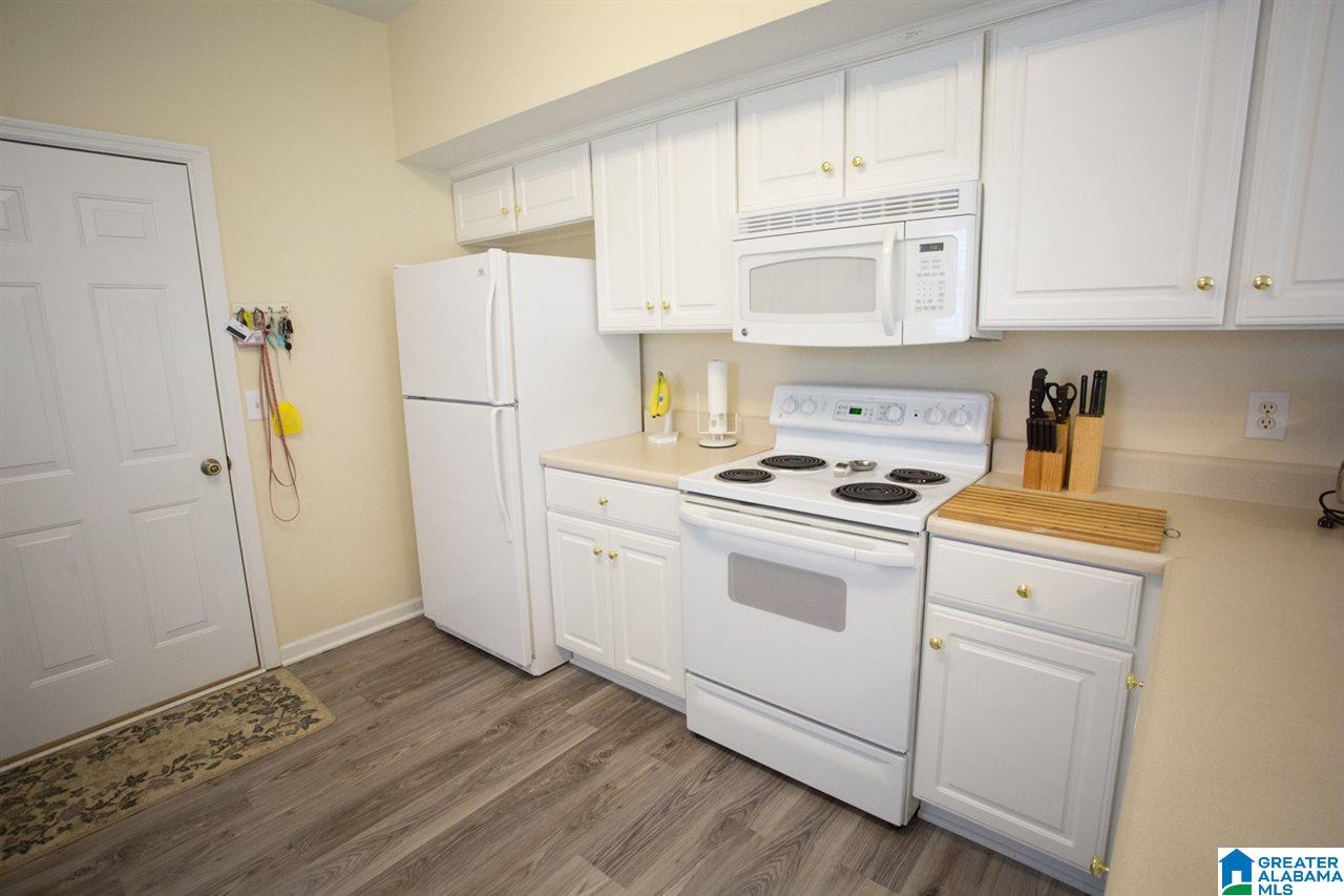 8715 Cedar Springs Circle Leeds, AL 35094 - Photo 15 of 47