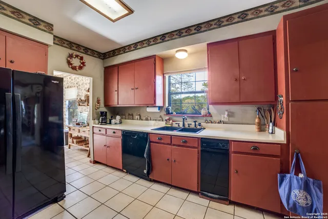 $450,000 | 1259 Forest Trail Drive, Bandera, TX 78003