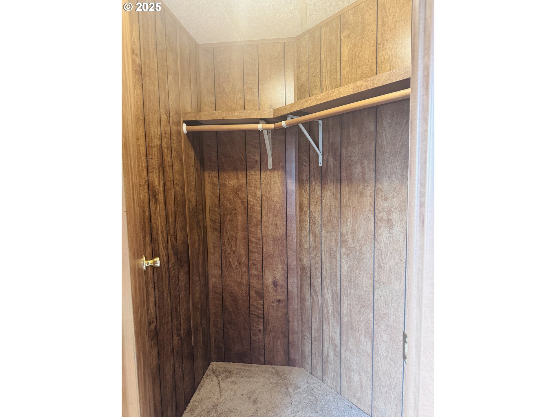 380 Leelo Court Florence, OR 97439 - Photo 28 of 37 a view of entryway