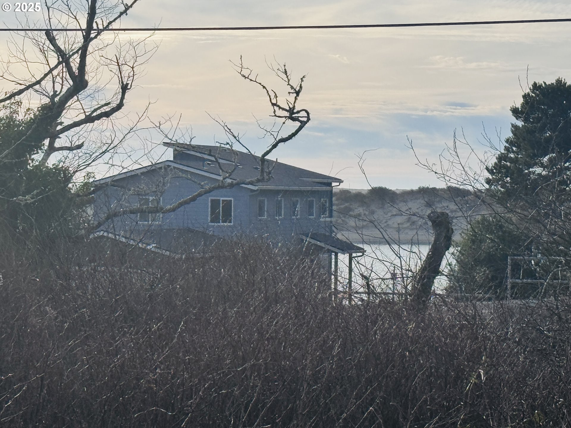 380 Leelo Court Florence, OR 97439 - Photo 36 of 37 a view of a house with a snow
