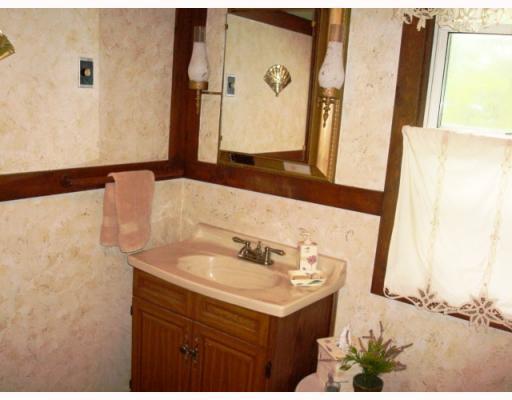 126 Harmony Road Wexford, PA 15090 - Photo 14 of 18 Master Bath/Spa.