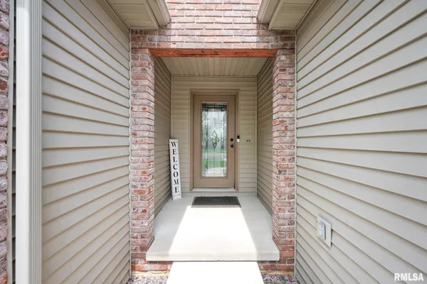 $349,500 | 21 Osprey Court, Pekin, IL 61554
