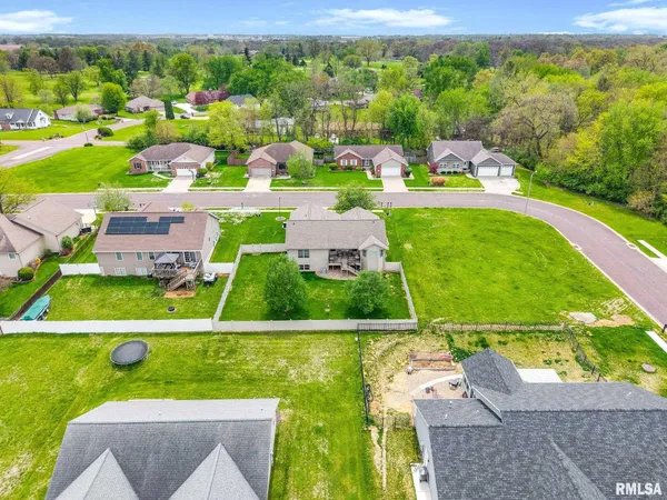 $349,500 | 21 Osprey Court, Pekin, IL 61554