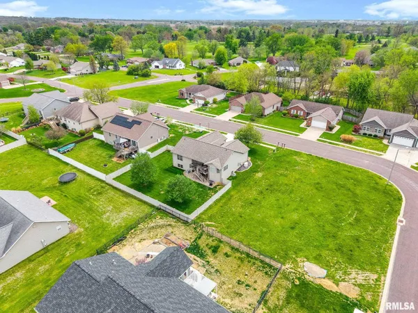 $349,500 | 21 Osprey Court, Pekin, IL 61554
