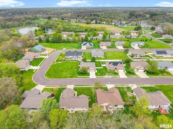 $349,500 | 21 Osprey Court, Pekin, IL 61554