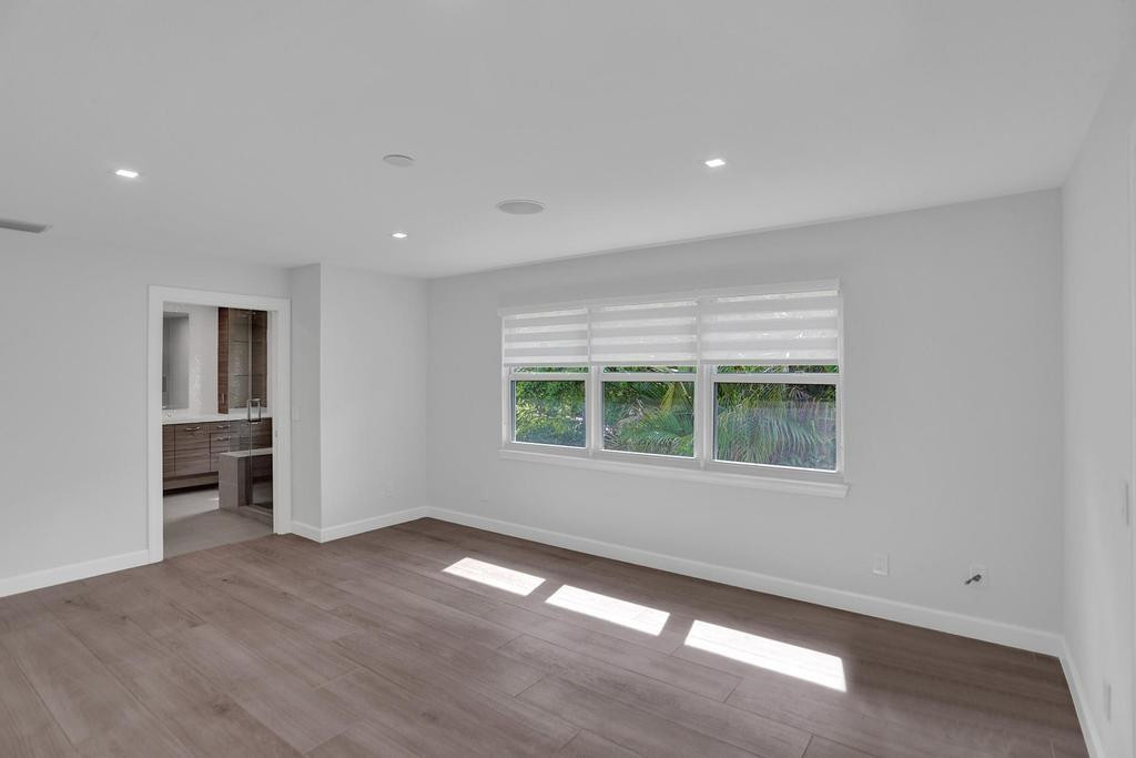 109 Southeast Olive Way Boca Raton, FL 33432 - Photo 15 of 33 PRIMARY BEDROOM