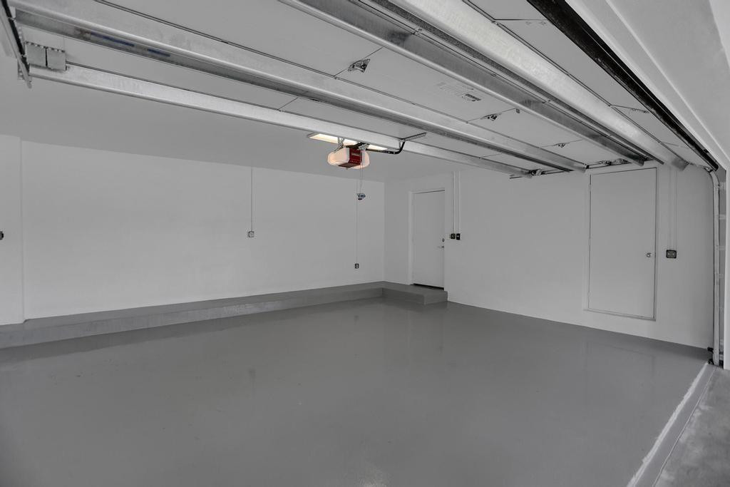 109 Southeast Olive Way Boca Raton, FL 33432 - Photo 33 of 33 GARAGE