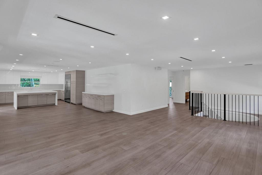 109 Southeast Olive Way Boca Raton, FL 33432 - Photo 6 of 33 GREAT ROOM