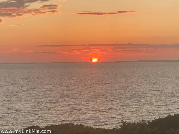 $6,750,000 | 78 Hammett Road, Chilmark, MA 02535