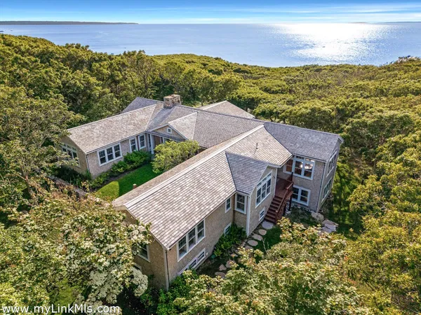 $6,750,000 | 78 Hammett Road, Chilmark, MA 02535