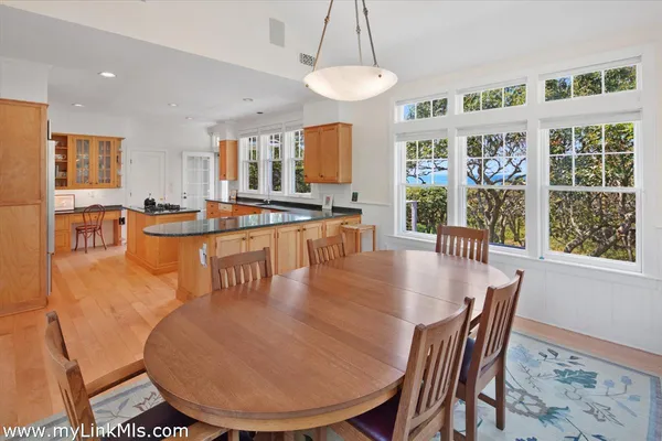 $6,750,000 | 78 Hammett Road, Chilmark, MA 02535