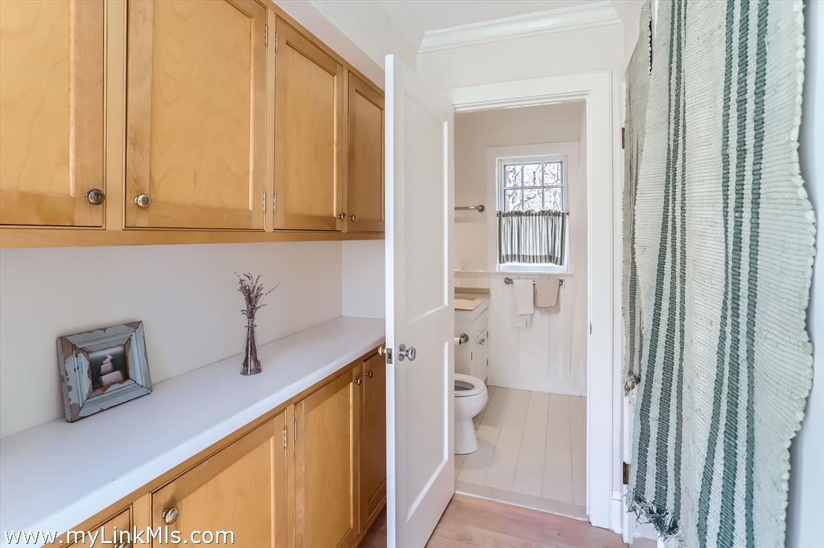 78 Hammett Road Chilmark, MA 02535 - Photo 39 of 53 Full Bath For Two Bedrooms Off Kitchen