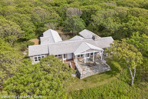 $6,750,000 | 78 Hammett Road, Chilmark, MA 02535